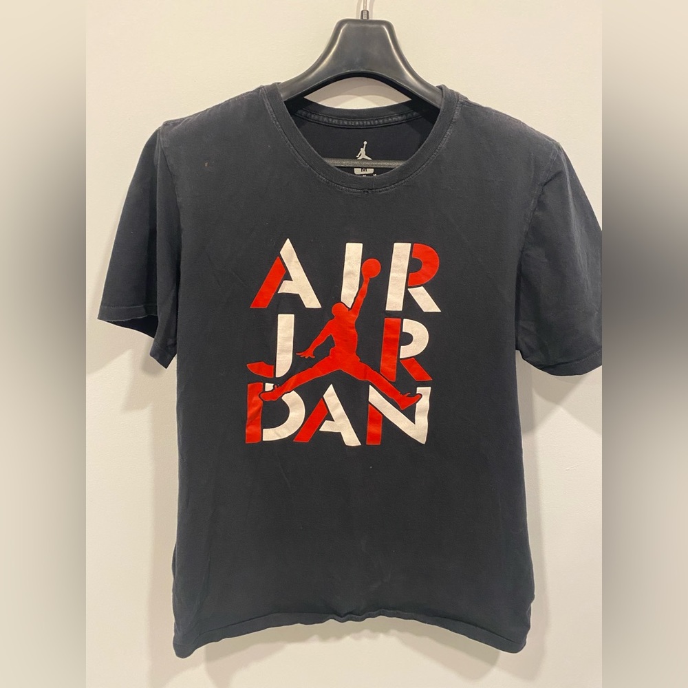 Vintage Air Jordan T Shirt - Black and Red - Size M Medium